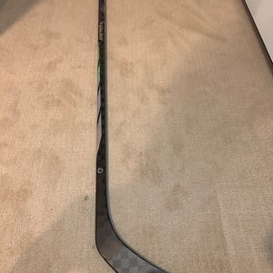 Used Youth Bauer Right Handed P28  Hockey Stick