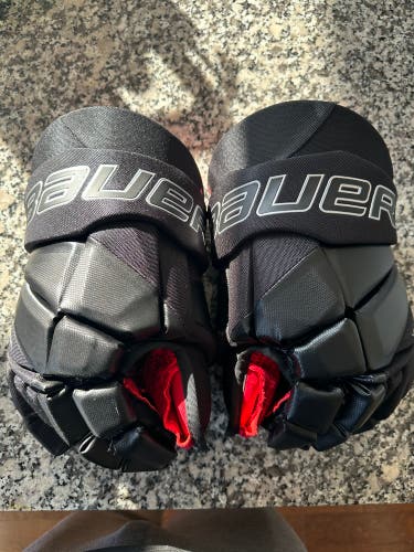 Bauer 15"  Vapor 3X Gloves