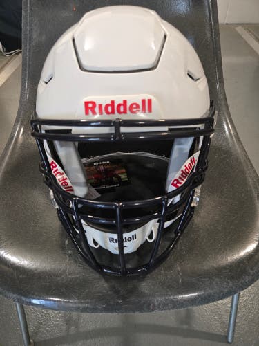 New Large Riddell SpeedFlex Helmet