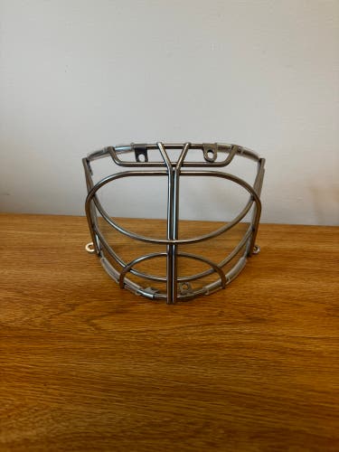 Bauer 960 Cage