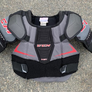 Used Medium Senior CCM WS1 Shoulder Pads