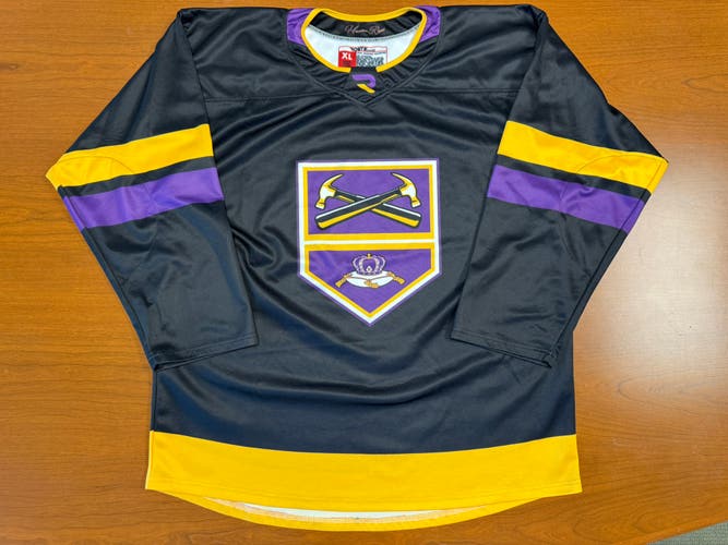 LA Kings inspired Mens XL hockey jersey - #91