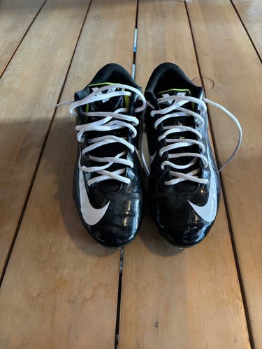Used Size 10 (Women's 11) Men's Nike Vapor Cleats
