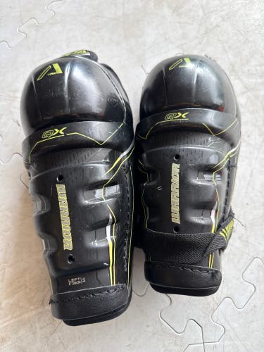 Used Youth Warrior 8" Alpha QX Shin Pads