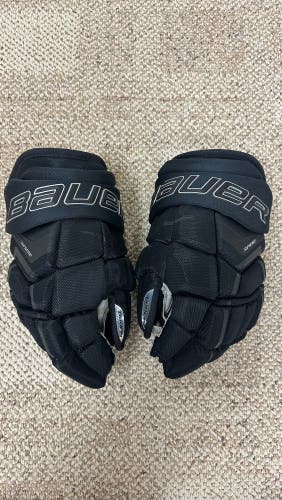 Bauer Supreme Ultrasonic Hockey Gloves - Senior 14”