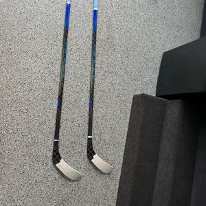 Used Intermediate Bauer Right Handed P28 Pro Stock Hockey Stick