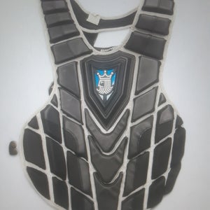 Used Medium Brine Skylight Chest Protector