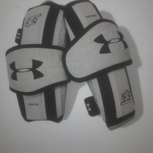 Used Medium Adult Under Armour 2T2 Arm Pads