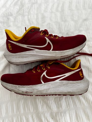 USC Nike Zoom Sneakers