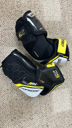 New Bauer Supreme 2S Pro Elbow Pads