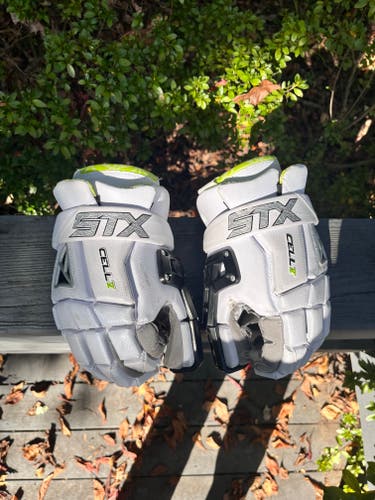 Used Goalie STX Cell V Lacrosse Gloves Large
