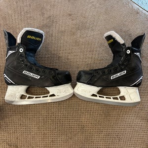 Used Junior Bauer Size 2 Supreme S140 Hockey Skates
