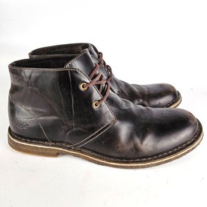 UGG Leighton Size 10.5 Desert Chukka Ankle Boots Brown Leather Crepe Sole 3275