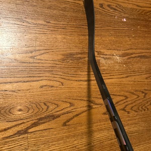 New Junior CCM Right Handed P29  RibCor Trigger 9 Pro Hockey Stick