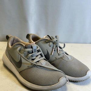 Used Nike Senior 7 Golf Shoes