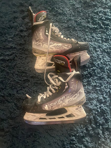 Used Bauer 7.5 Vapor Hyperlite Hockey Skates