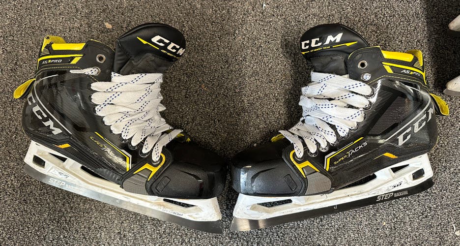 Used Senior CCM Regular Width 10 Super Tacks AS3 Pro Hockey Goalie Skates