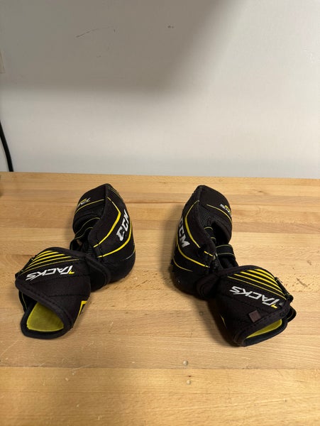 Used Junior CCM Tacks 3092 Elbow Pads