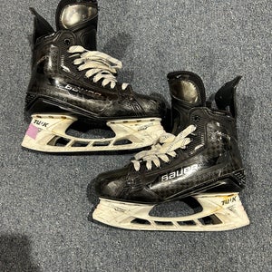 Used Senior Bauer Pro Stock 8.5 Supreme Mach Hockey Skates