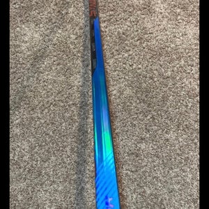 Used Intermediate Bauer Right Handed P28  Nexus Sync Hockey Stick