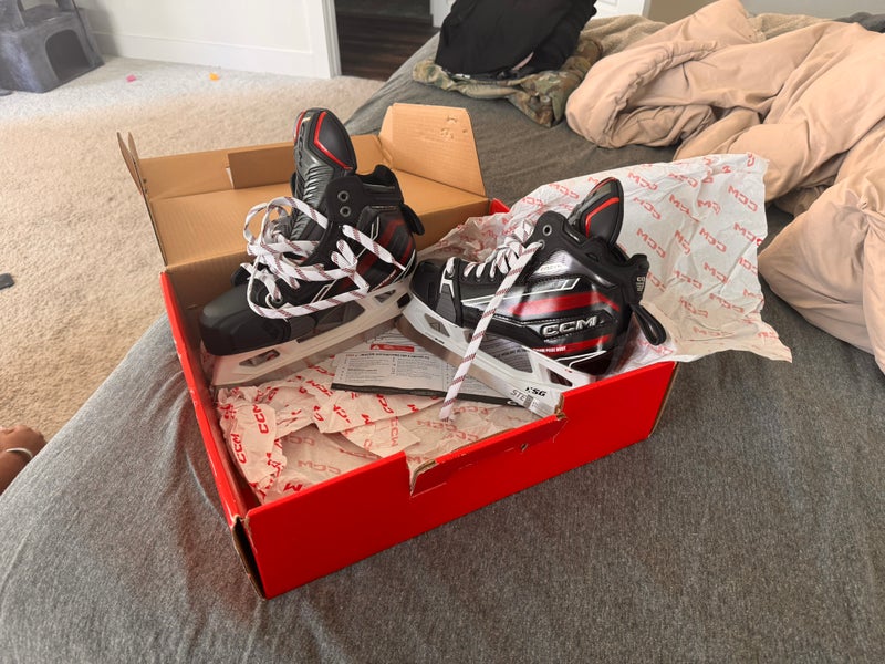 CCM ice hockey skates
