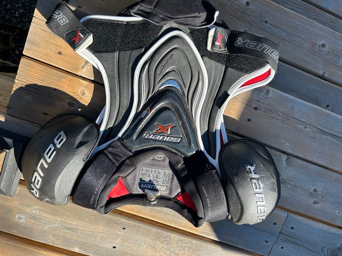 Used Large Bauer Vapor 1X Lite Shoulder Pads