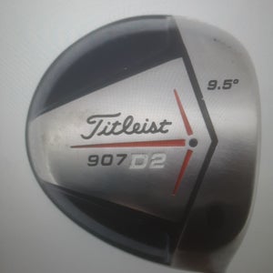 Used Men's Titleist 907 D2 Right Handed Driver Reg Flex 9.5 Loft