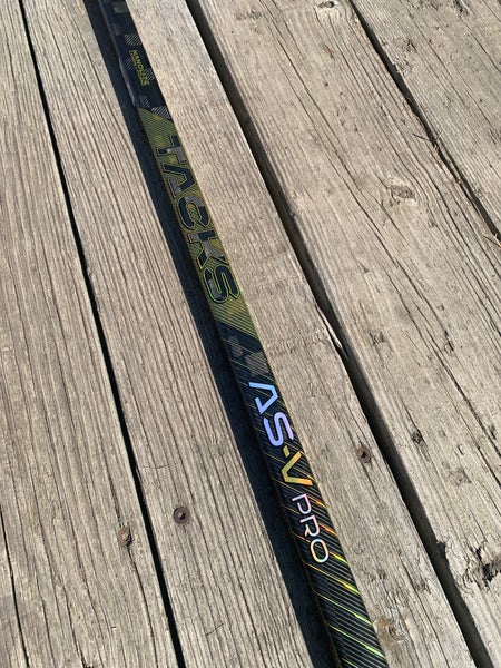 New Senior CCM Left Hand P29  Super Tacks AS-V Pro Hockey Stick