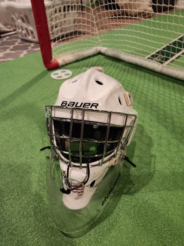 Used Junior Bauer 930 Goalie Mask