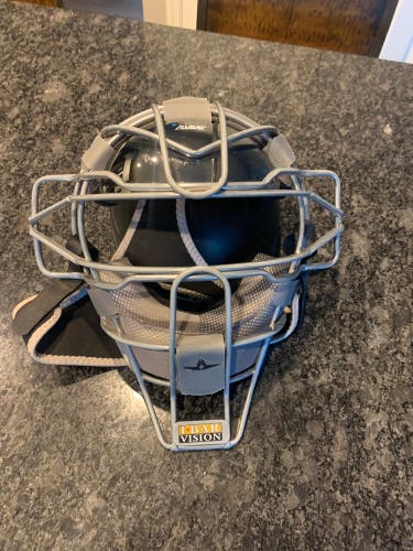 Used  All Star FM25LUC Catcher's Mask
