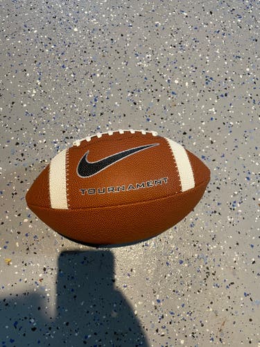 New Adult Nike tournament Football OBO