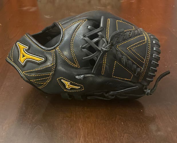 Mizuno MVP Prime Baseball Glove. 11 Inches
