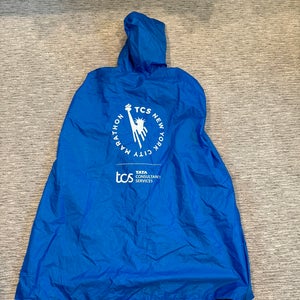 NEW BALANCE NYC Marathon Finisher’s Poncho: One Size
