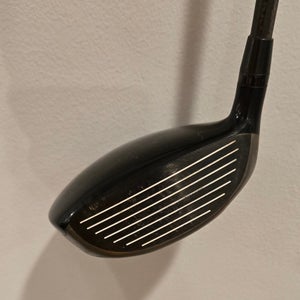 Used Men's Tour Edge Exotics CB4 Tour Right Handed Fairway Wood Regular Flex 3 Wood