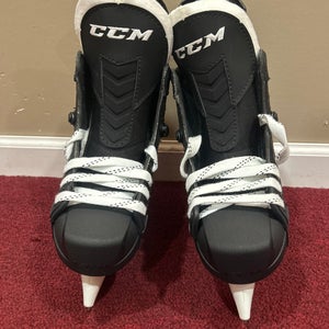 New Senior CCM Regular Width  Size 6.5 RibCor 80K Hockey Skates Item#CR80K