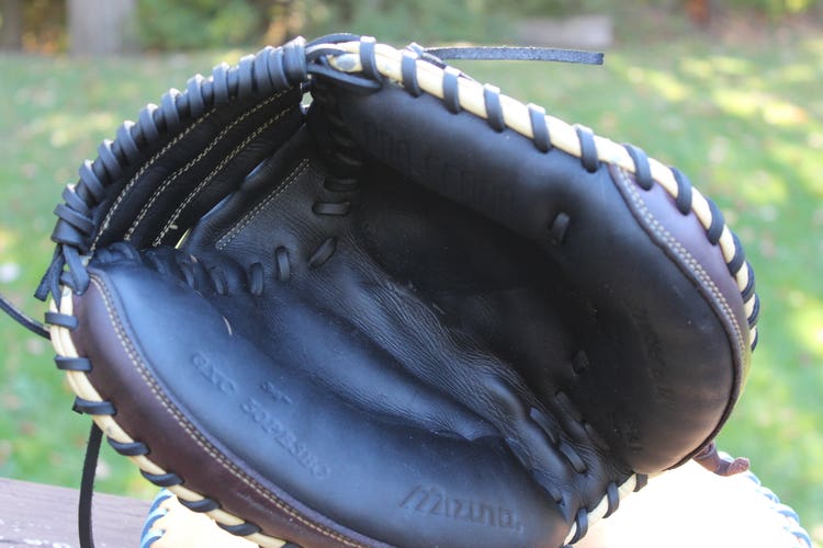 Used Catcher's Right Hand Throw Mizuno MVP Prime Baseball Glove 34"