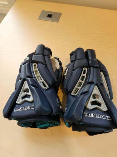 New Georgetown Maverik Rome Lacrosse Gloves 13"