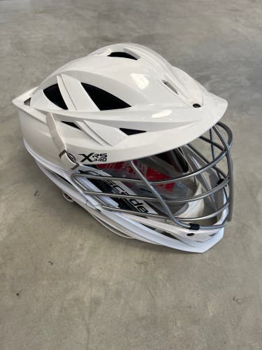 Like New White Cascade XRS Pro Chrome Facemask