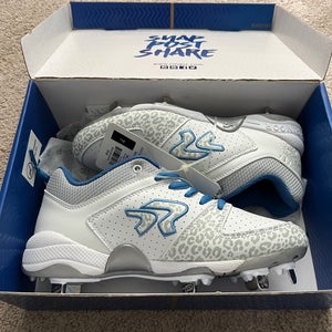 Rip It Flite Spike - Snow Leopard Metal Cleats size 7