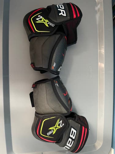 Used Senior Bauer  VAPOR 2X PRO Elbow Pads