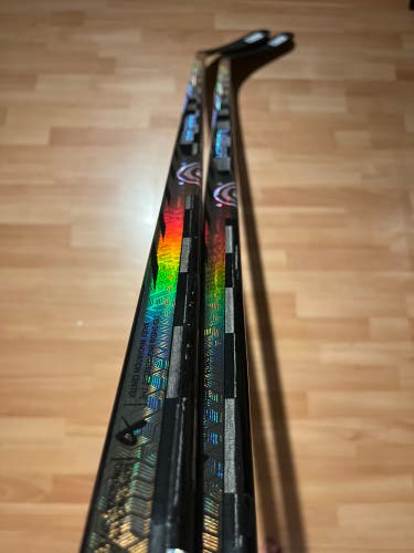 New 1x 77 Flex Right Handed P28 Proto-R & 1x 77 Flex Right Handed P28 Nexus Tracer