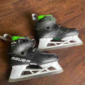 Nearly NEW Bauer Konekt Goalie skates - size 7/7.5