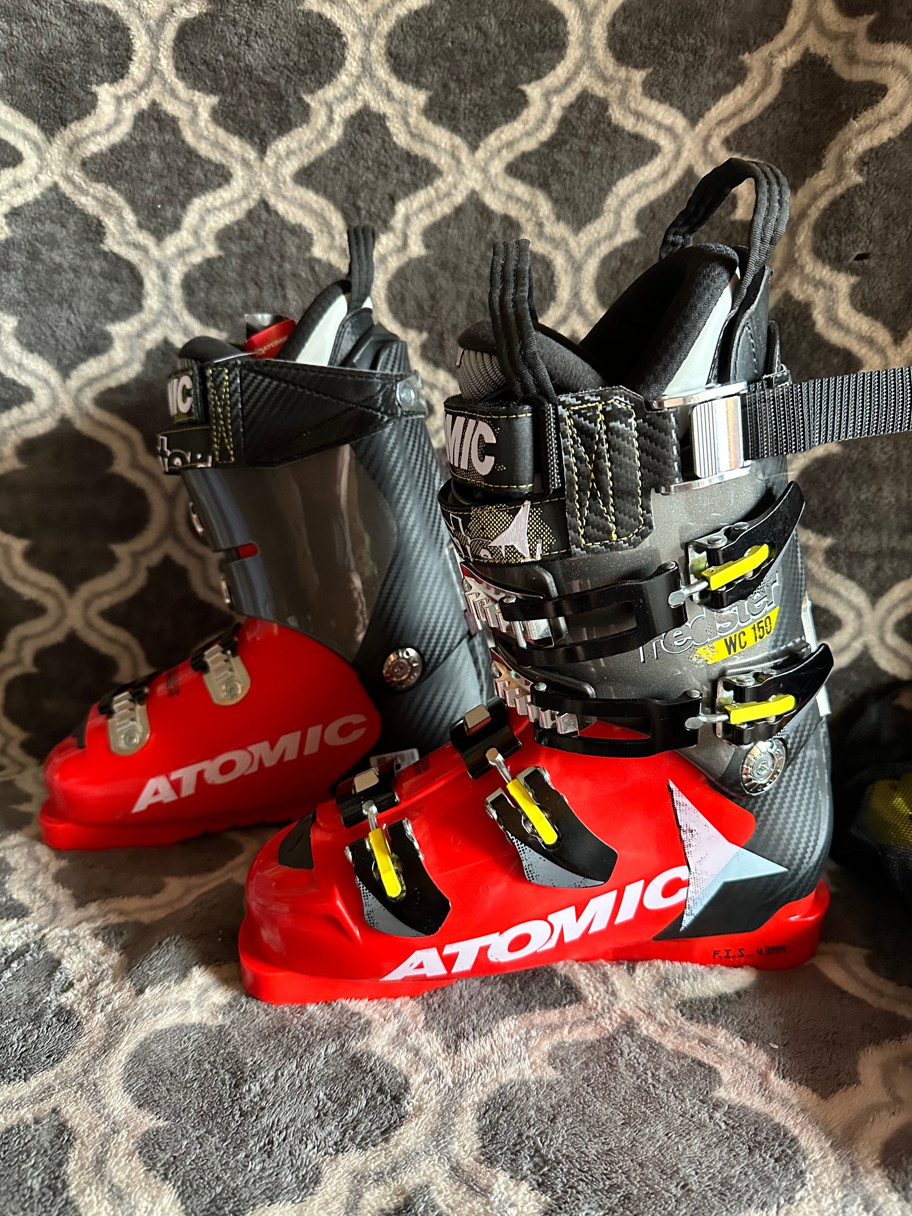 Atomic Redster WC 150 Lifted Ski Boots NEW! Size 25.5