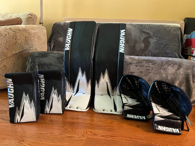 Used 35" 2022 Vaughn Ventus SLR2 Pro Goalie Leg Pads Pro Stock