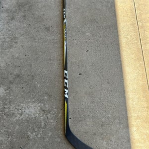 New “P19” Senior CCM Left Hand Mid Pattern Pro Stock Super Tacks 2.0 Hockey Stick