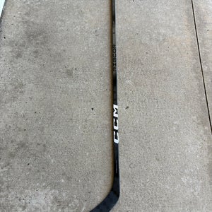 New Coghlan Senior CCM Right Handed 90 Flex P29 Pro Stock RibCor Trigger 8 Pro Hockey Stick