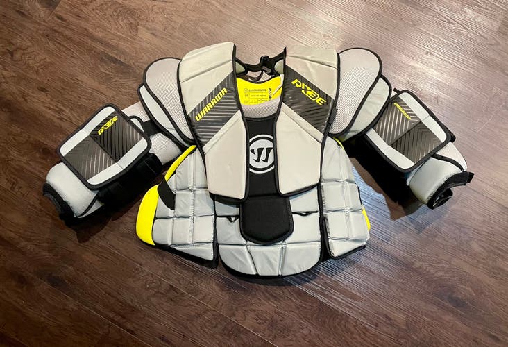 Senior Warrior Ritual goalie chest Protector Medium