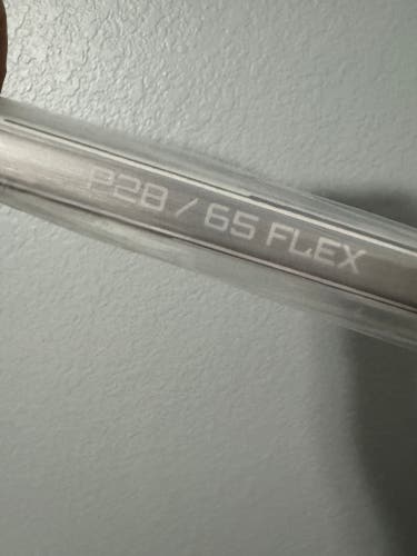 New Intermediate Bauer Left Hand P28 Proto-R Hockey Stick