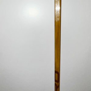 PRO Hockey Stick Right Hand 60 Flex Spezza Curve