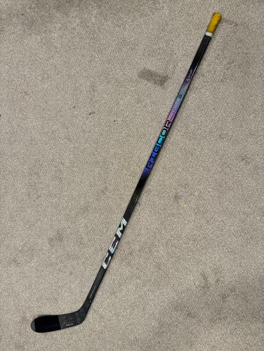Senior CCM Right Handed P28 RibCor Trigger 8 Pro Hockey Stick